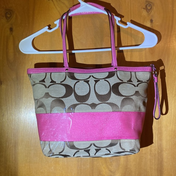 Coach Purse - Picture 2 of 15